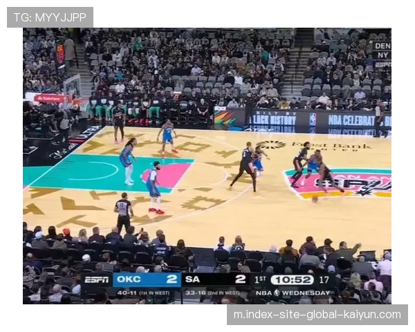 福克斯15+10助马刺取胜 雷霆残阵难阻西部第二冲击波